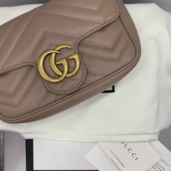 Authentic Gucci GG Marmont super mini matelassé-leather cross-body bag - Picture 7 of 9